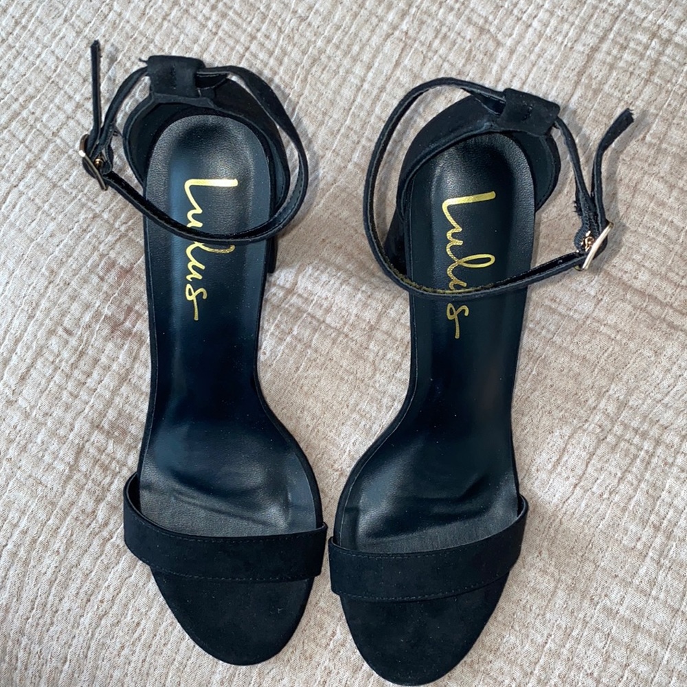 Lulus wide heel high heels- Size 8